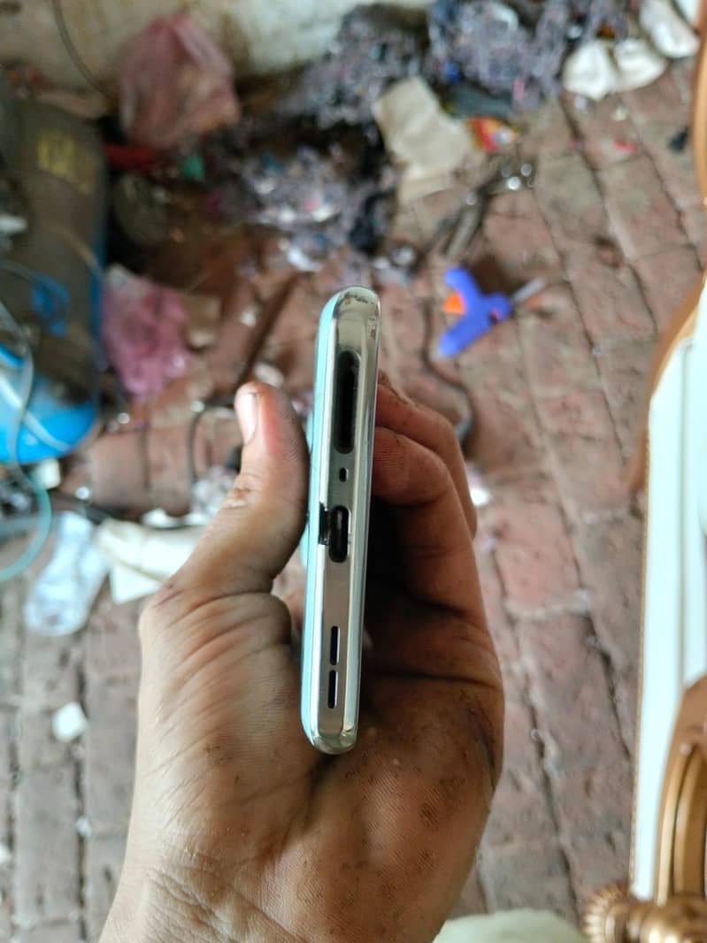 One Plus 10T 9