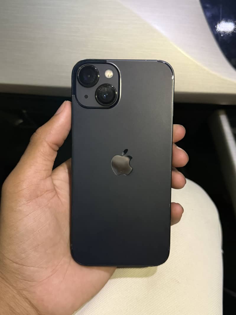 Apple iPhone 13 0