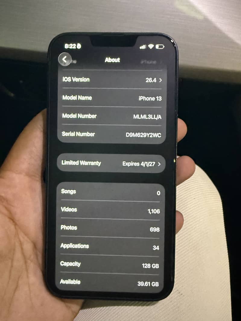 Apple iPhone 13 8