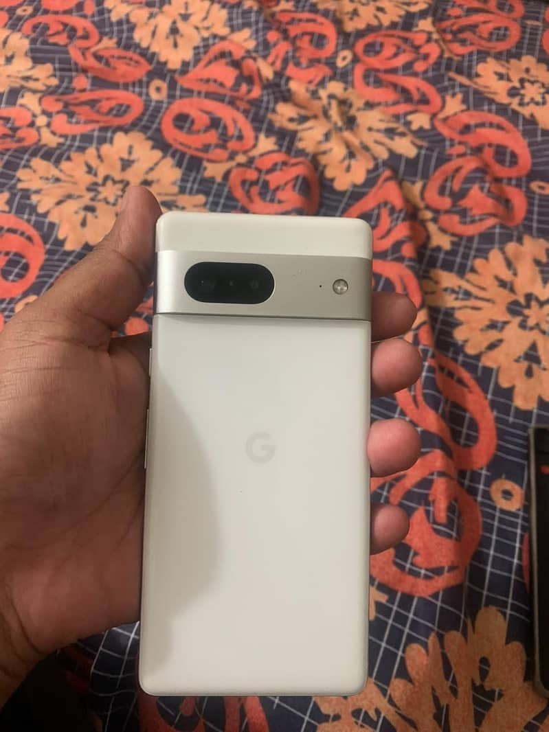 Google Pixel 7 3