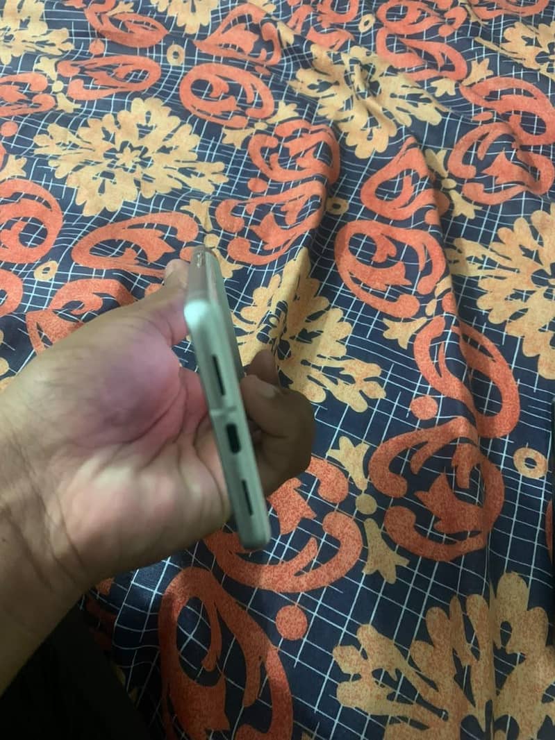 Google Pixel 7 5