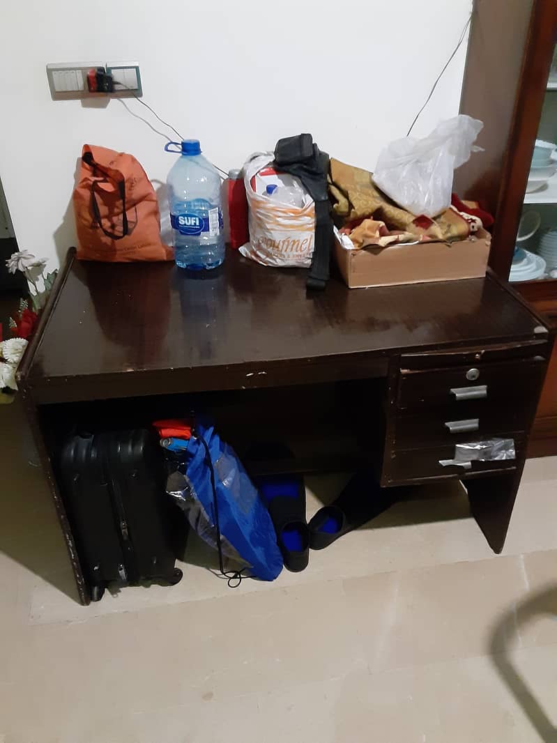 Office Table 5