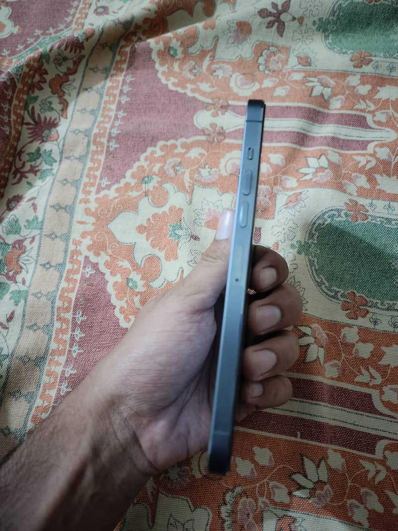 Apple iPhone 13 Pro Max 3