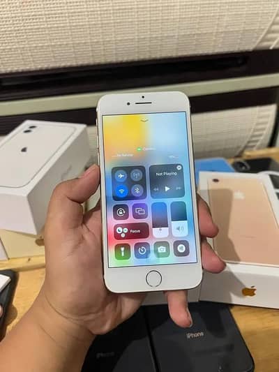 Apple iPhone 7 128 GB my WhatsApp 0301==========1907=========466