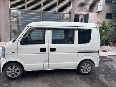 Suzuki Every 2010