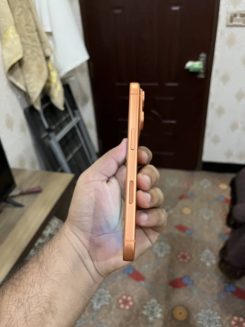 Apple iPhone 17 Pro 4