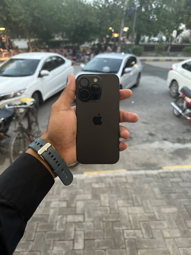 Apple iPhone 15 Pro 5