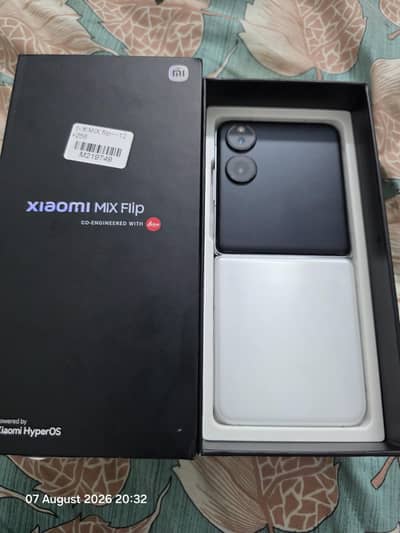 Xiaomi Mix Flip