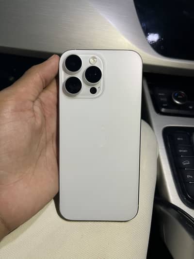 Apple iPhone 16 Pro Max