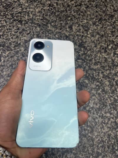 Vivo Y18
