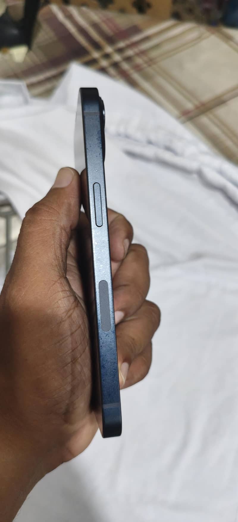 Apple iPhone 13 4