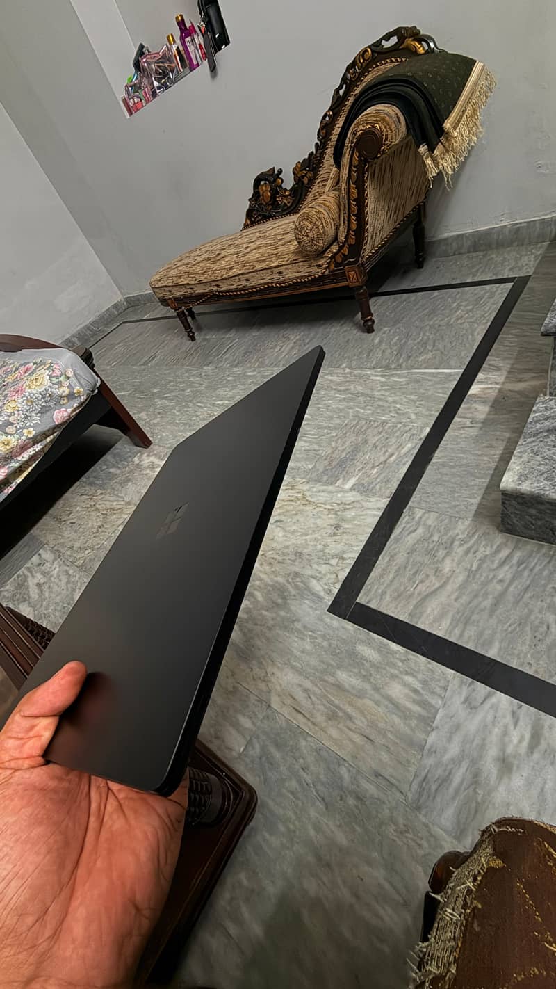 Microsoft surface  laptop 3 4