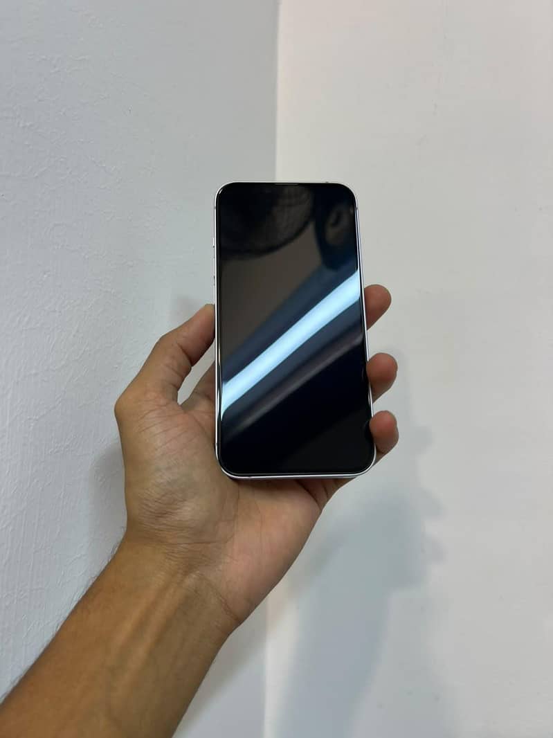 Apple iPhone 14 2