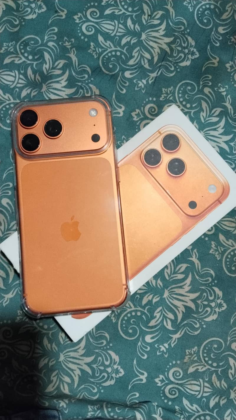 Apple iPhone 17 Pro Max 0