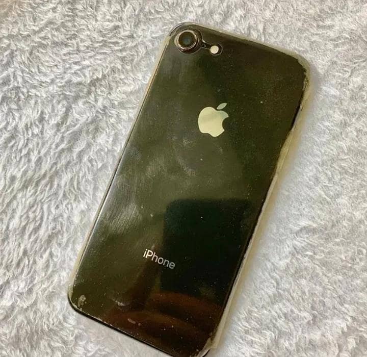 Apple iPhone 8 1