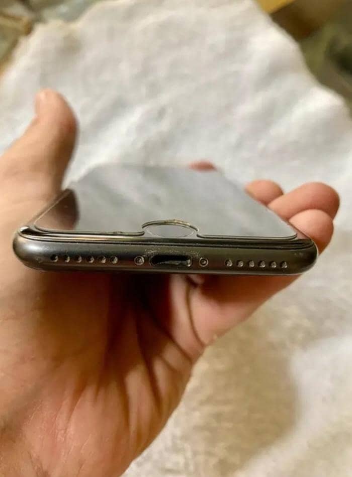 Apple iPhone 8 2