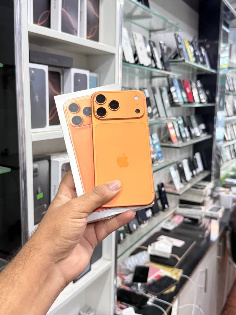 Apple iPhone 17 Pro Max 0