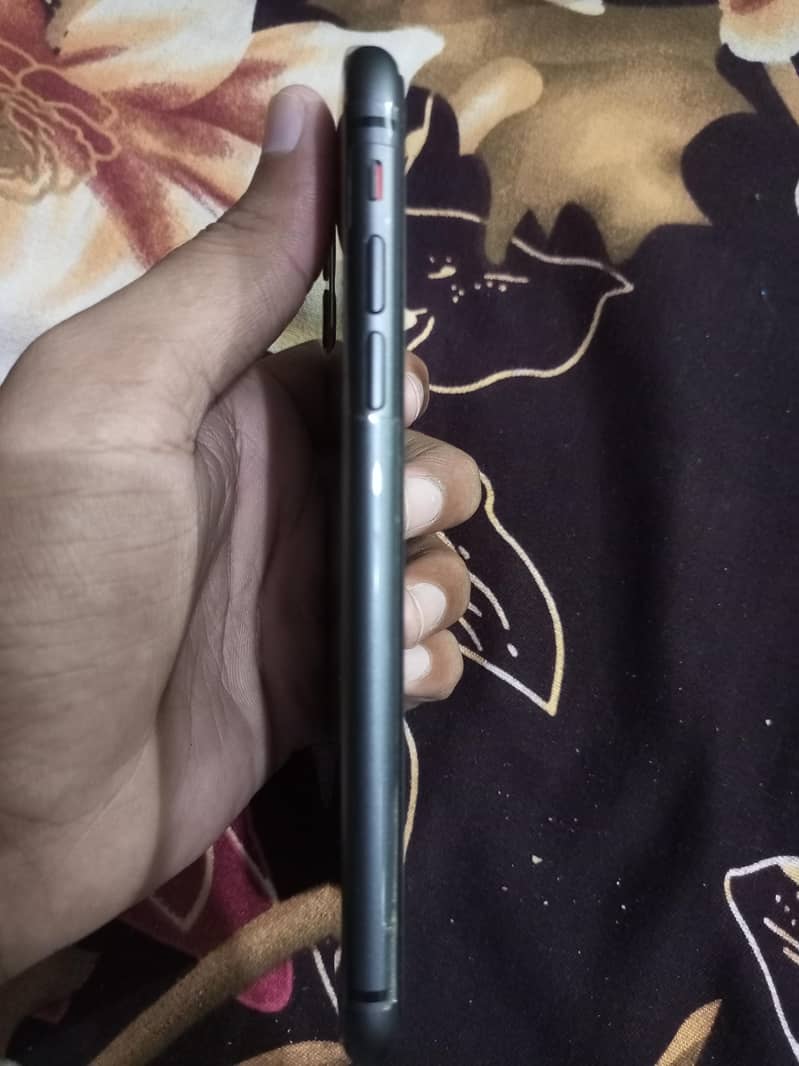 Apple iPhone 11 2