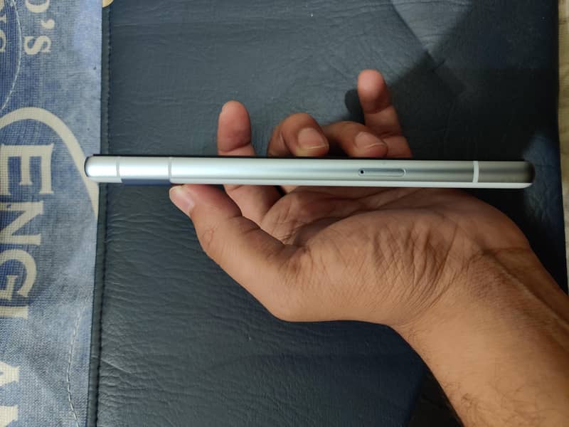 Google Pixel 7a 1