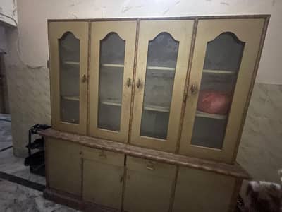 Wooden showcase/crockery cabinet for sale