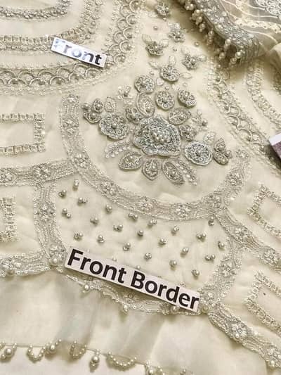 3 pieces embroidery suits having sleeves and front with embriody