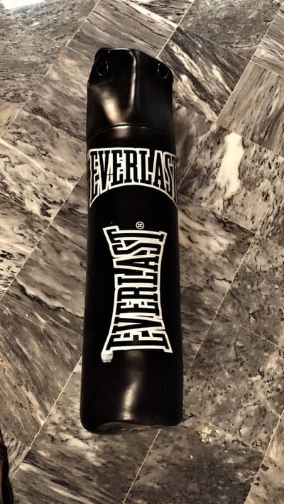 Everlast Boxing Bag filled with sand , Gloves , Chain , Wraps and belt