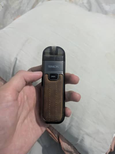 smok nord 5 vape and Voppoo vapes