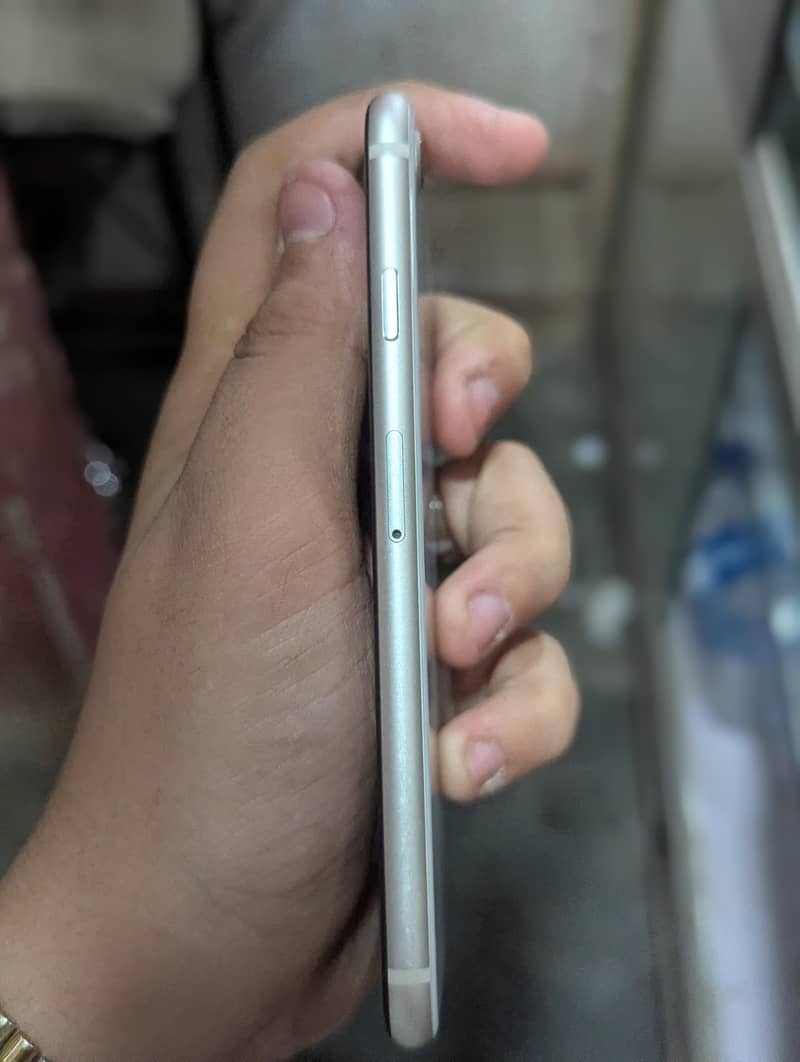 Apple iPhone SE TH3 2