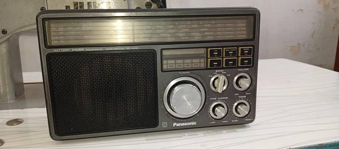 Panasonic Radio 4 Band with FM band Japan