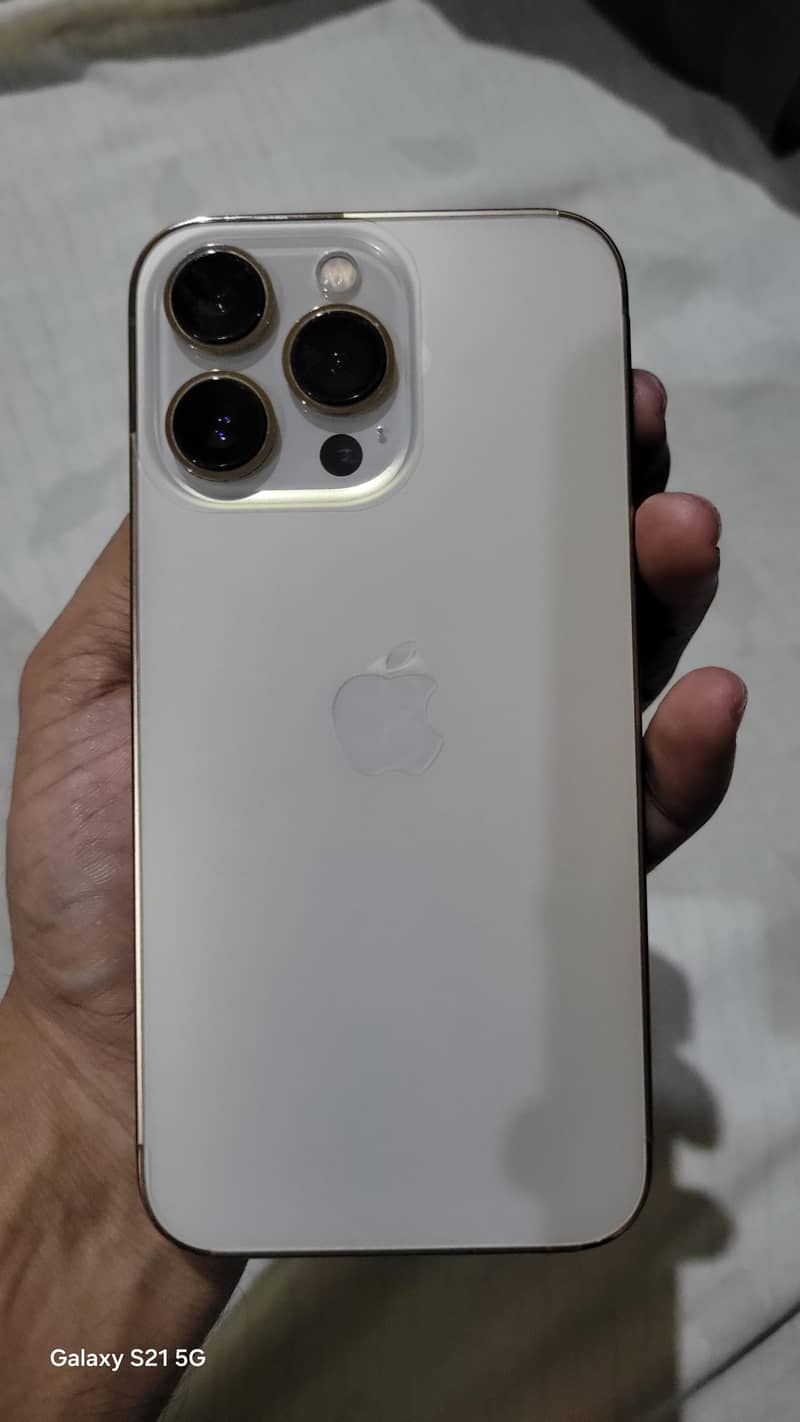 Apple iPhone 13 Pro 6
