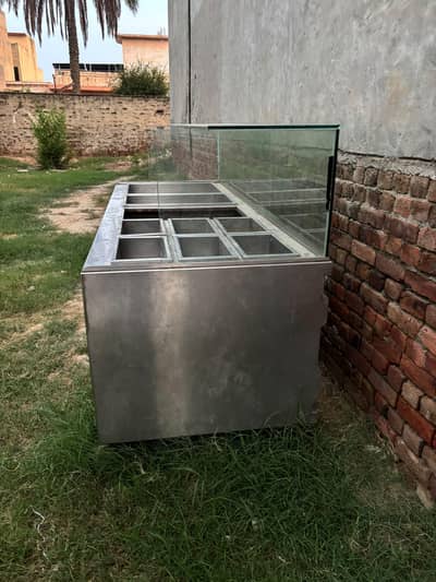 big size salad bar for sale in low price ( 8 by 3 )