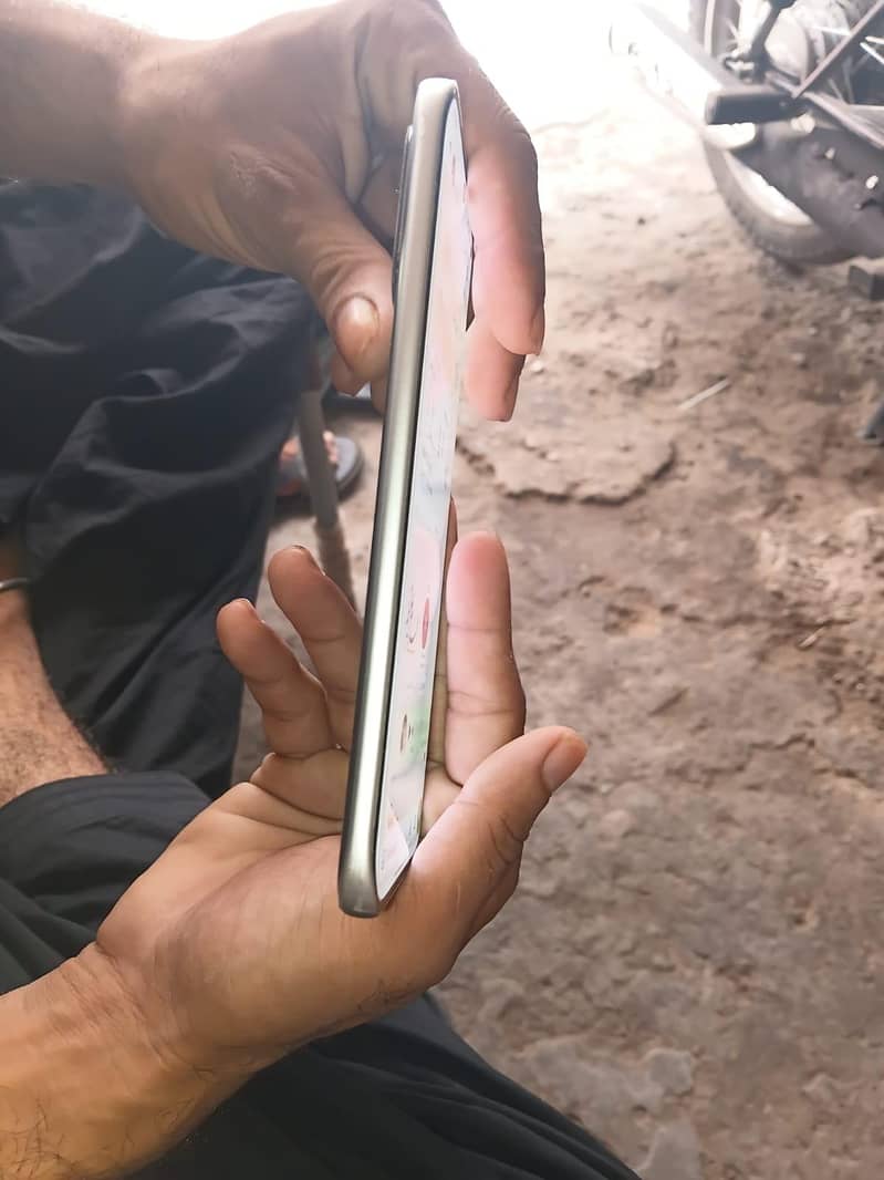 Infinix note edge 2