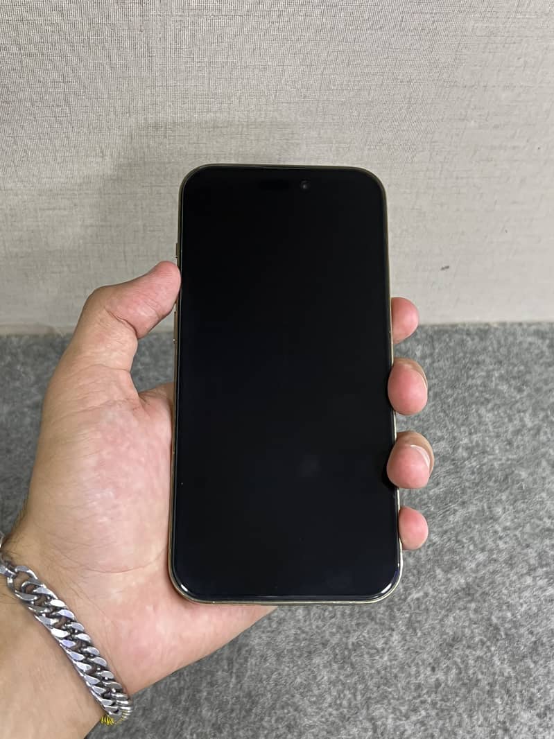iPhone 14 Pro 1
