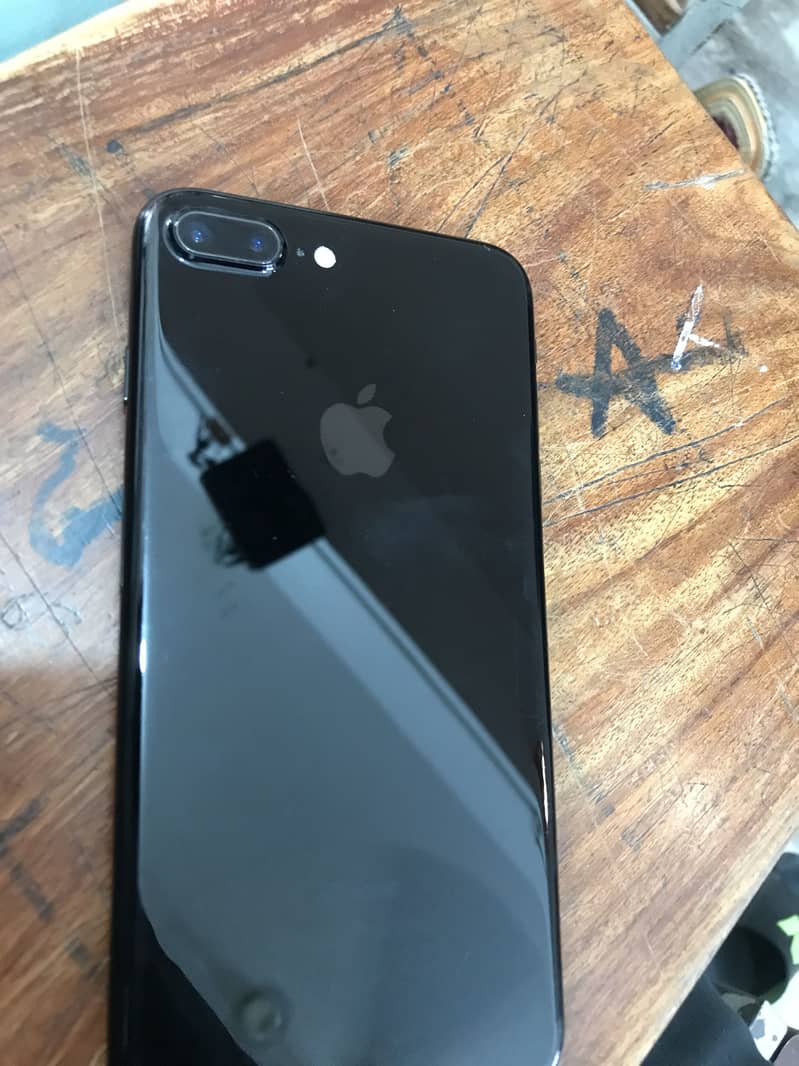 Apple iPhone 7 Plus 2