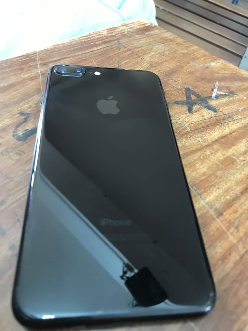 Apple iPhone 7 Plus 5