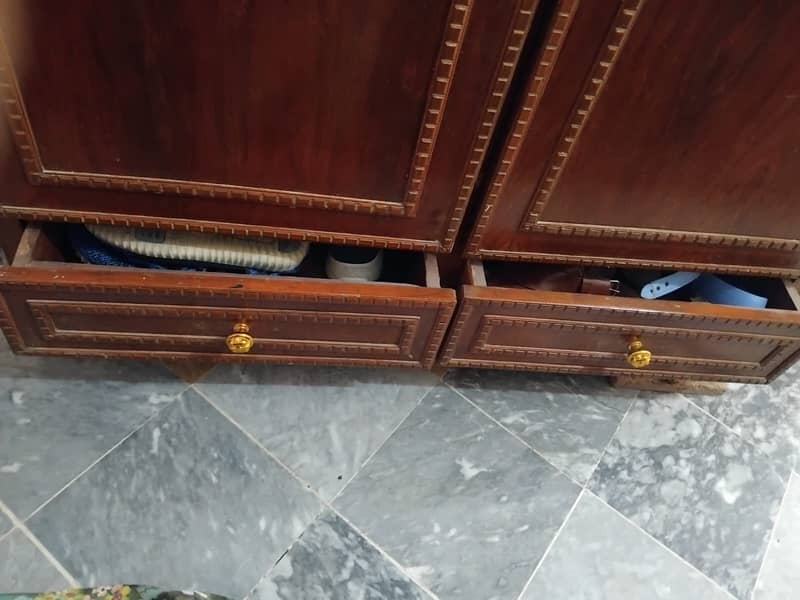 WARDROBES 3