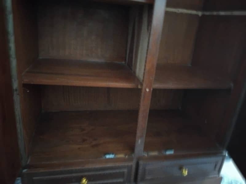 WARDROBES 4