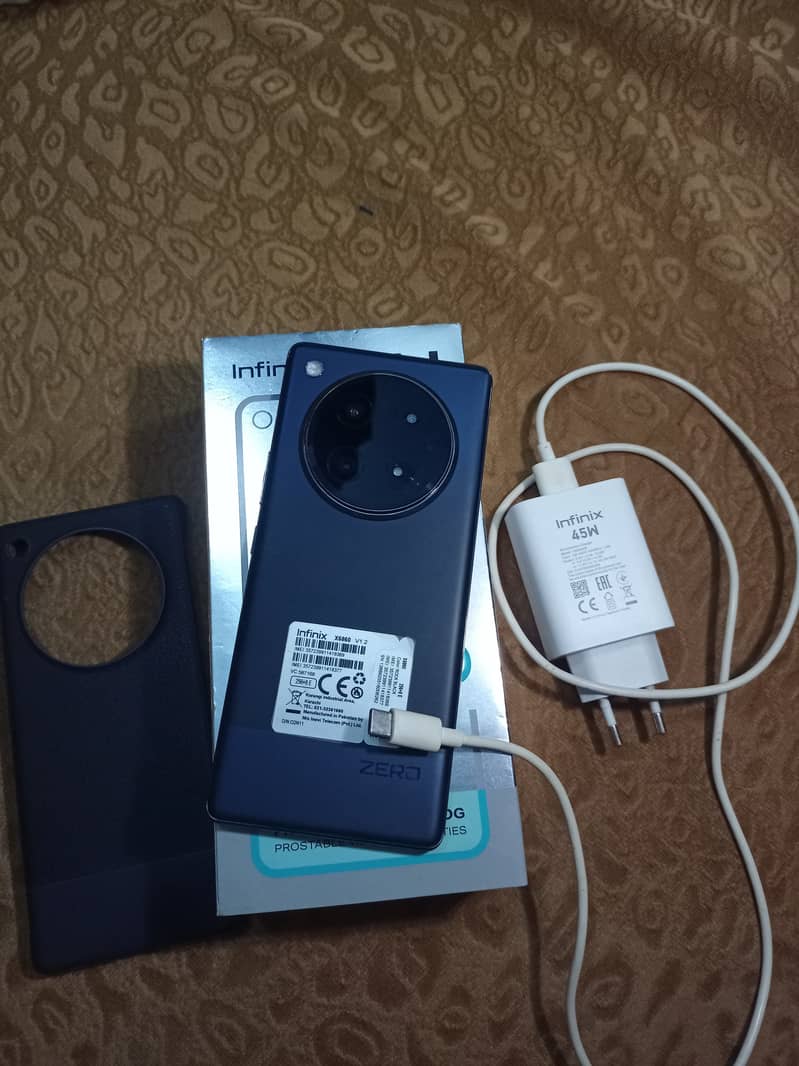 Infinix Zero 40 1