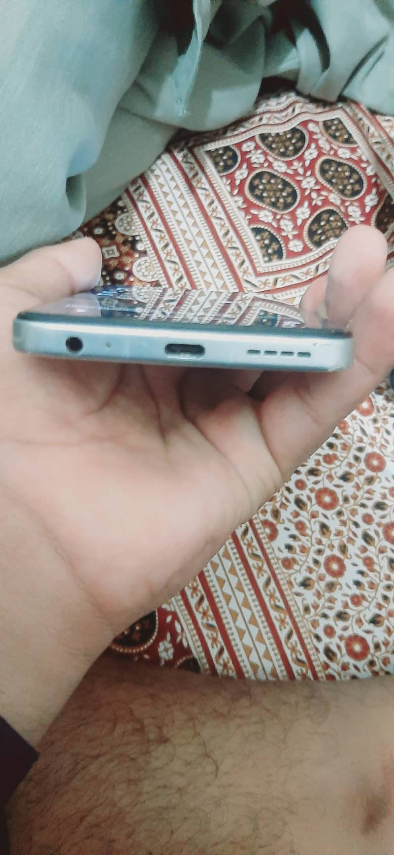 Side finger /rear camera 8M/front camera 8M/ android version 15 1