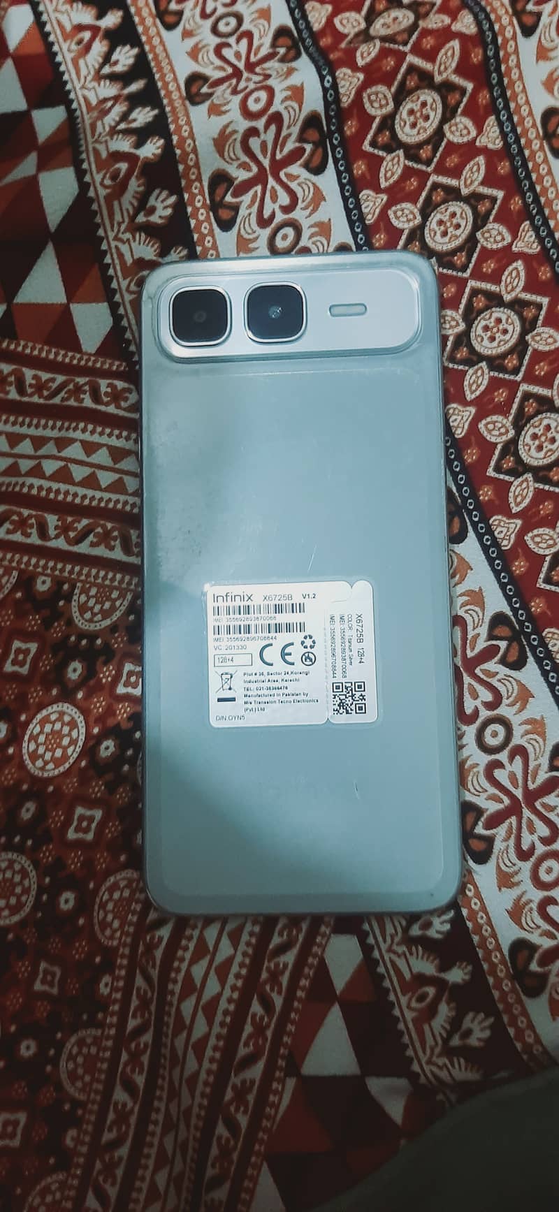 Side finger /rear camera 8M/front camera 8M/ android version 15 4