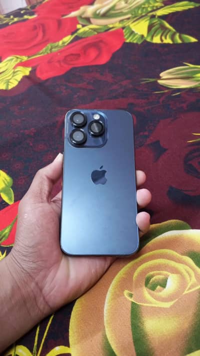 Apple iPhone 15 Pro time pas wly apni baji pesh nh karein