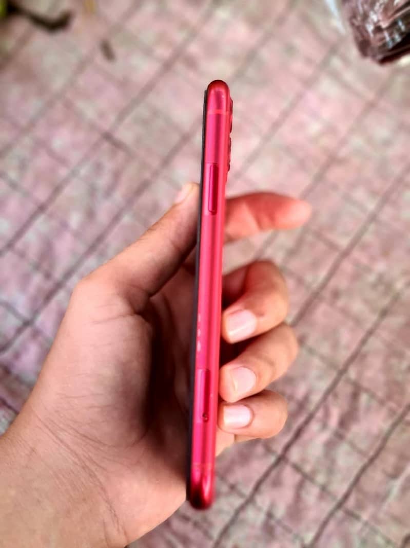 Apple iPhone 11 3