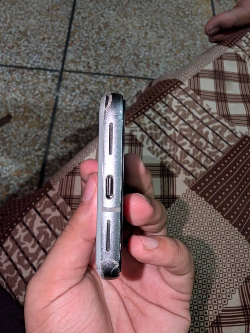 Google Pixel 8 1