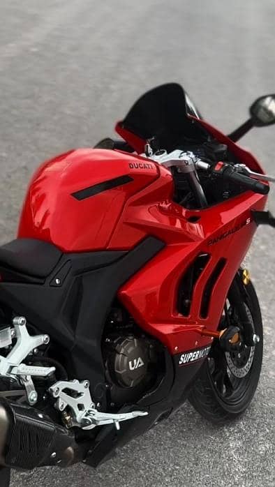 dugati Panigale v4s