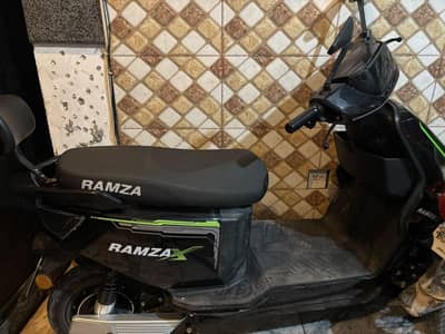 Electric scooty