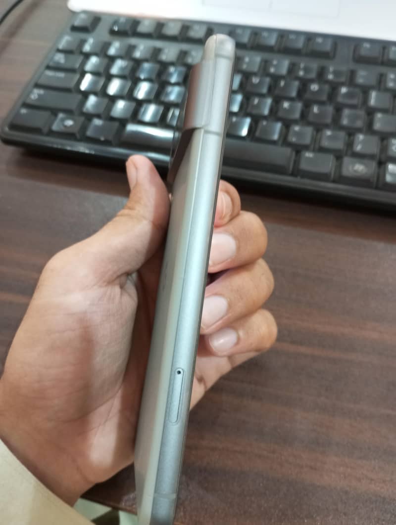 Google Pixel 8 3