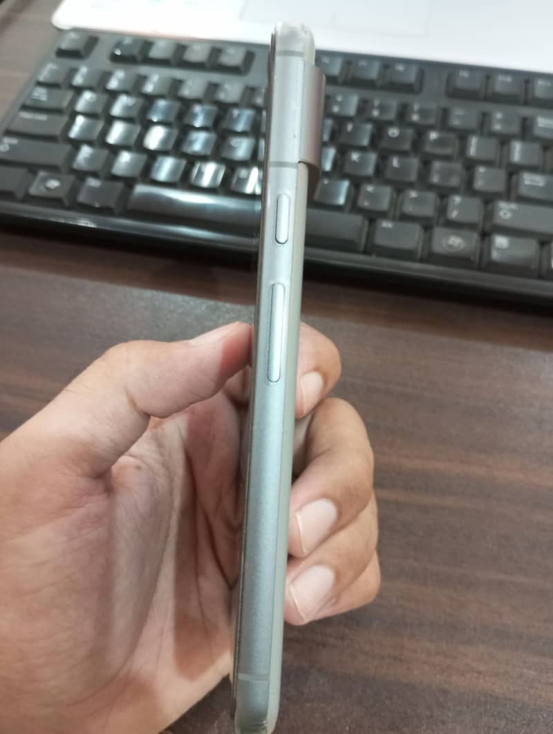 Google Pixel 8 5