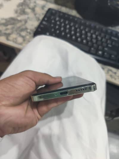 Vivo Y100