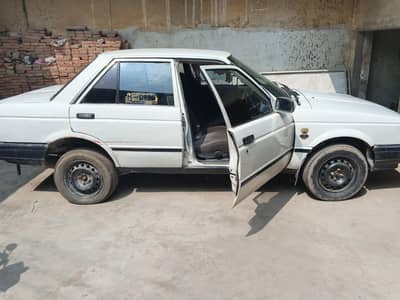 Nissan Sunny 1986