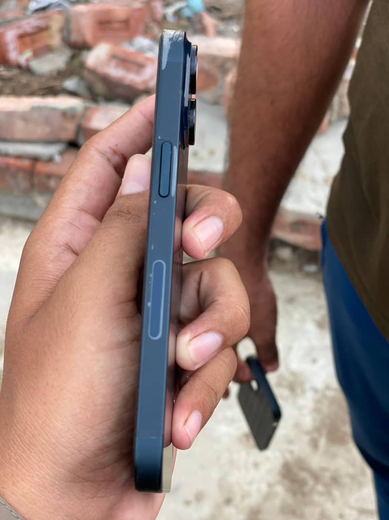 Apple iPhone 14 1